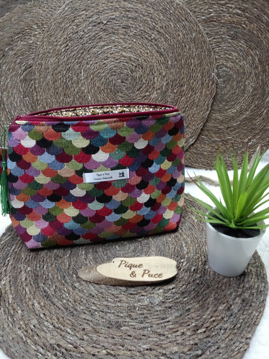 Trousse de toilette triangle