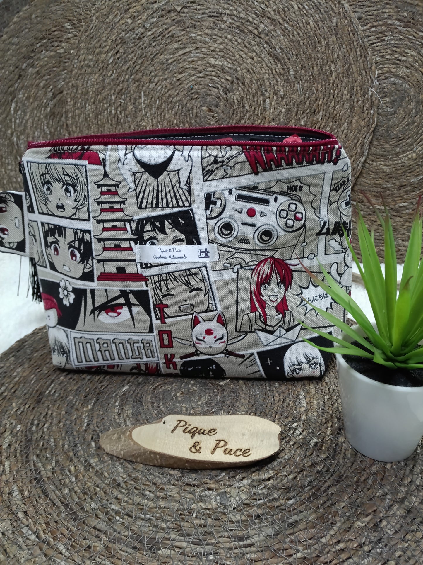 Trousse de toilette triangle
