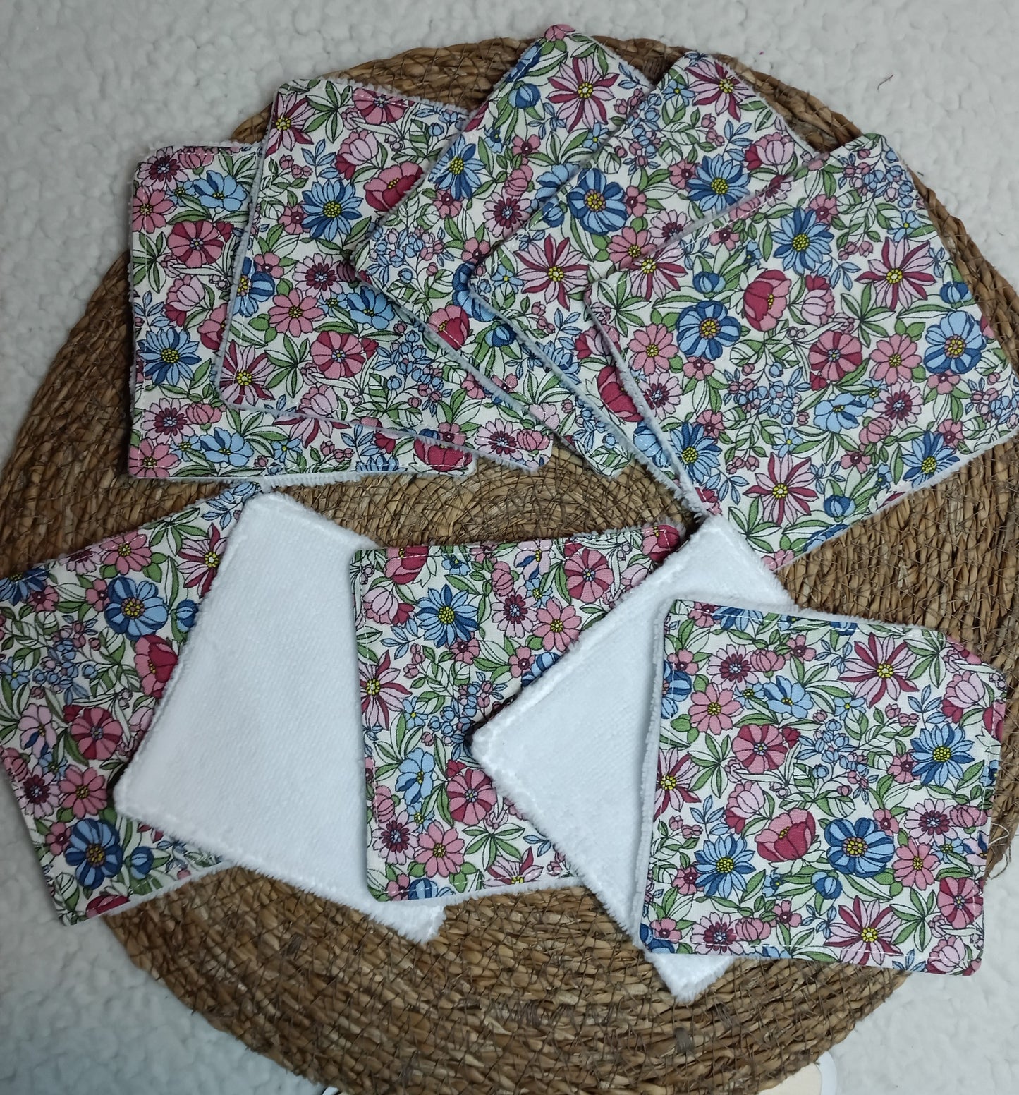 Lot lingettes démaquillantes