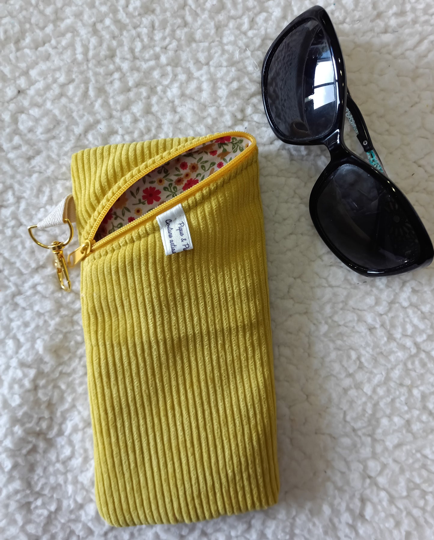 Étui à lunettes