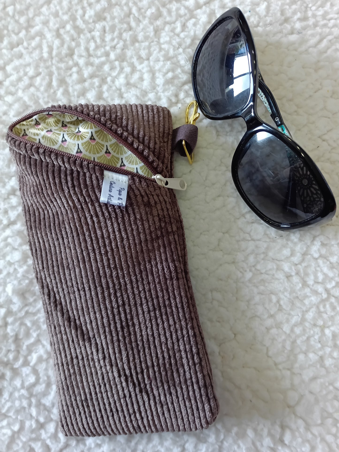 Étui à lunettes