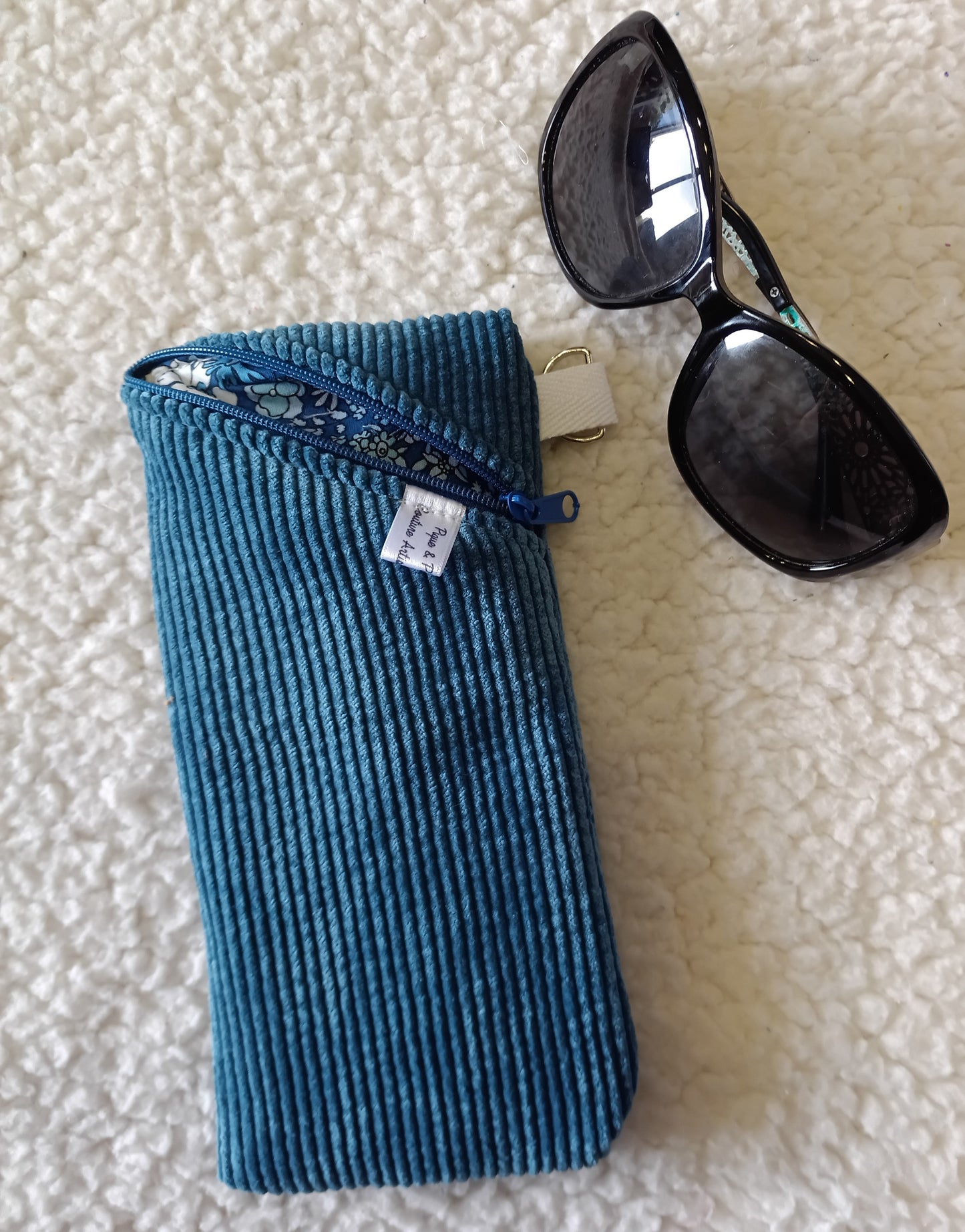Étui à lunettes