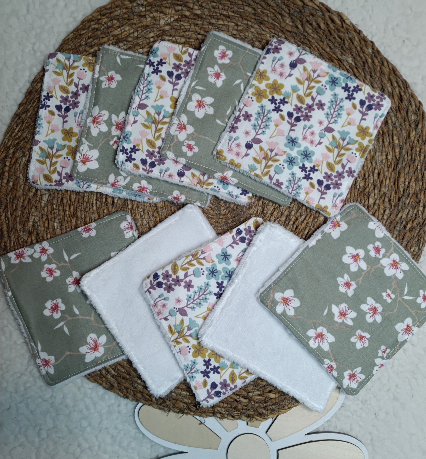 Lot lingettes démaquillantes