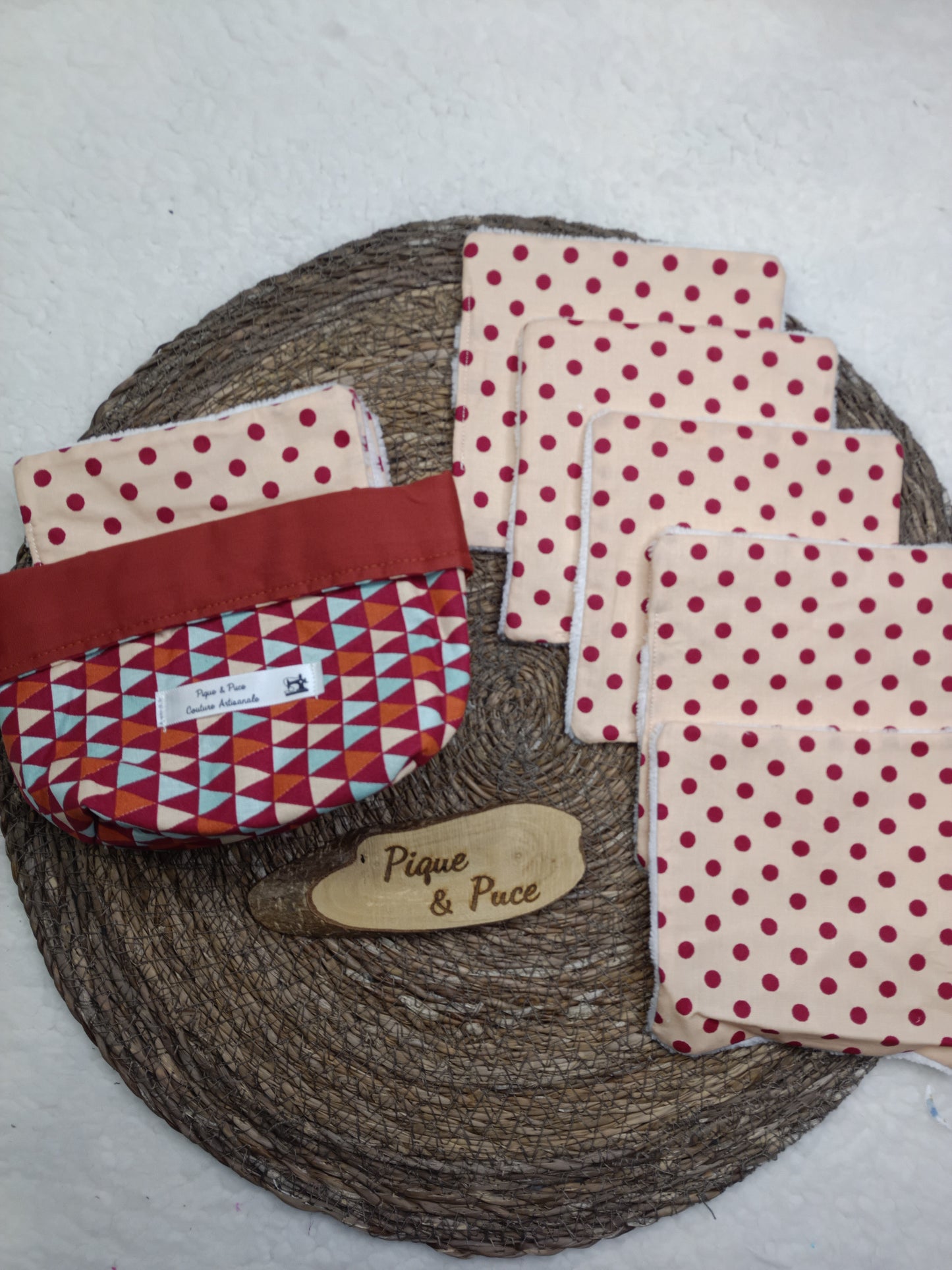 Panière et lingettes assorties