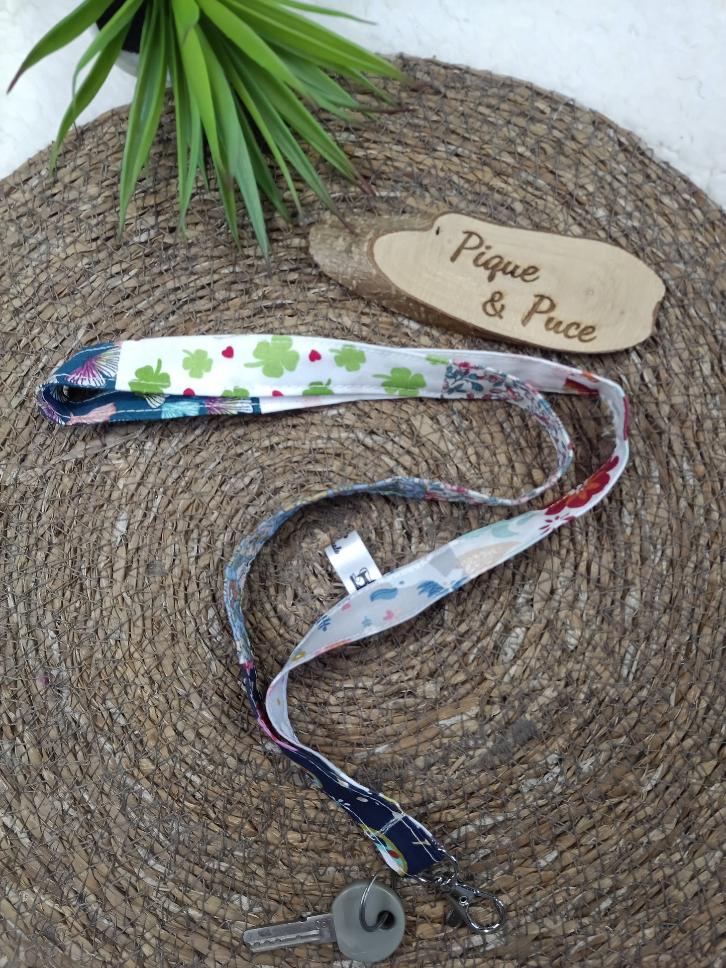 Cordon tour de cou clé/carte