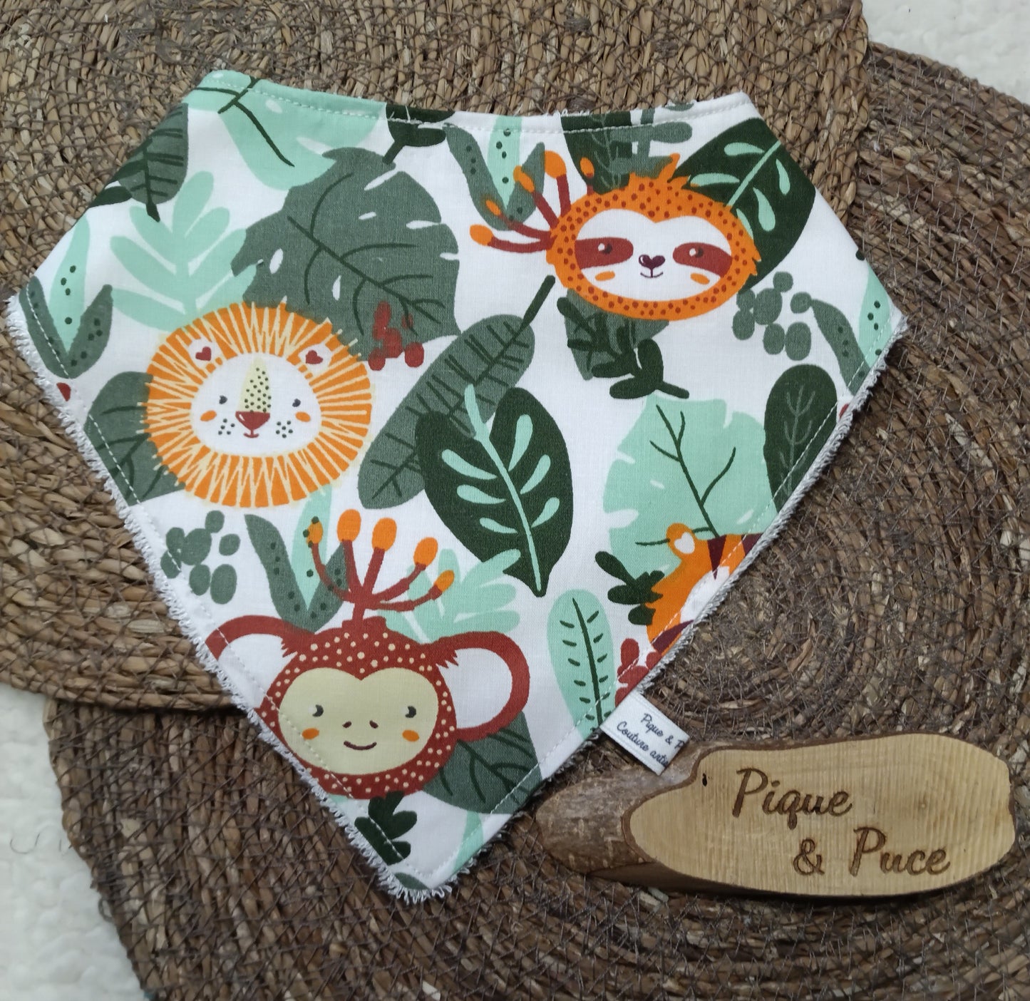 Bavoir bandana GM