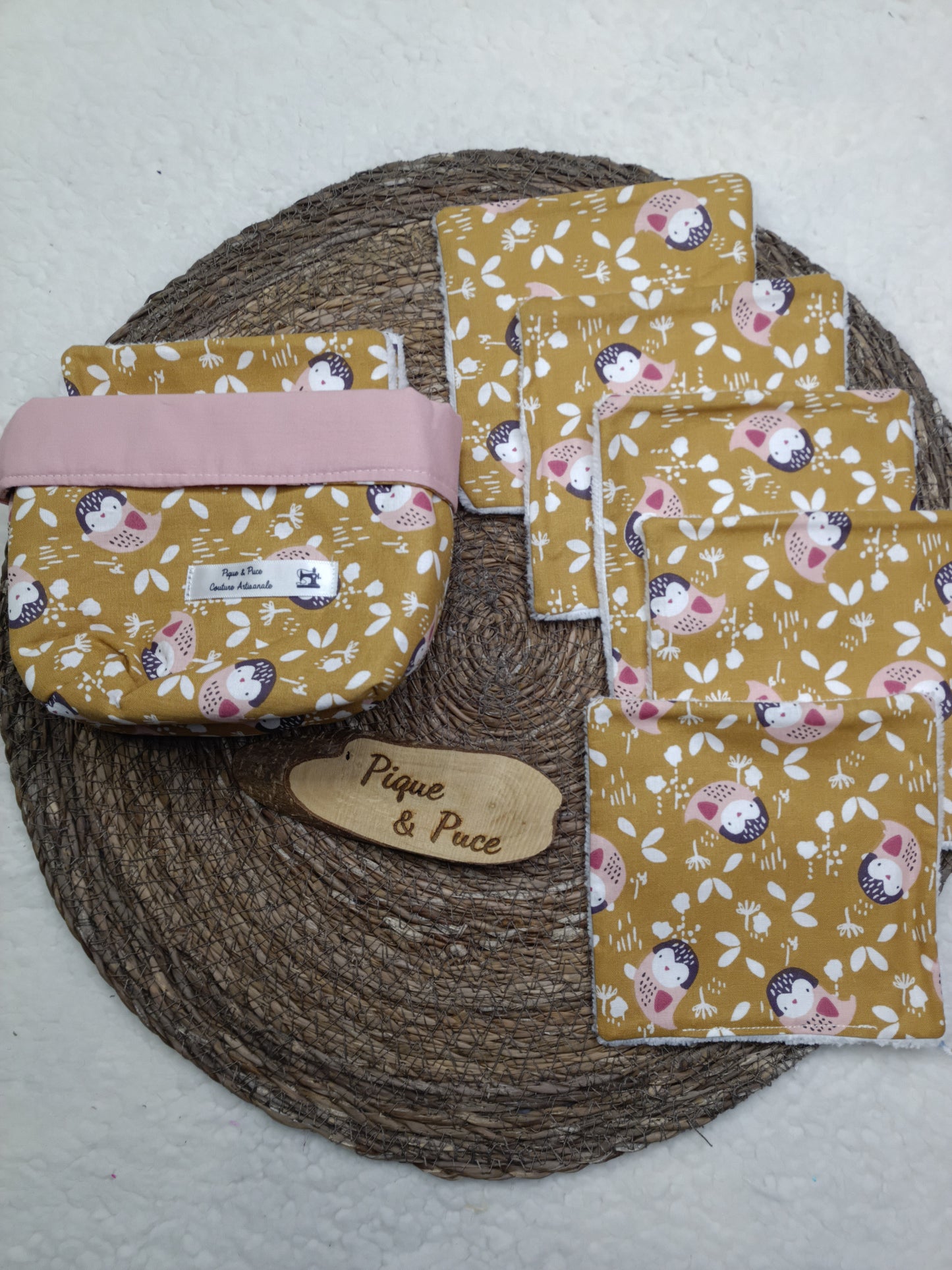 Panière et lingettes assorties