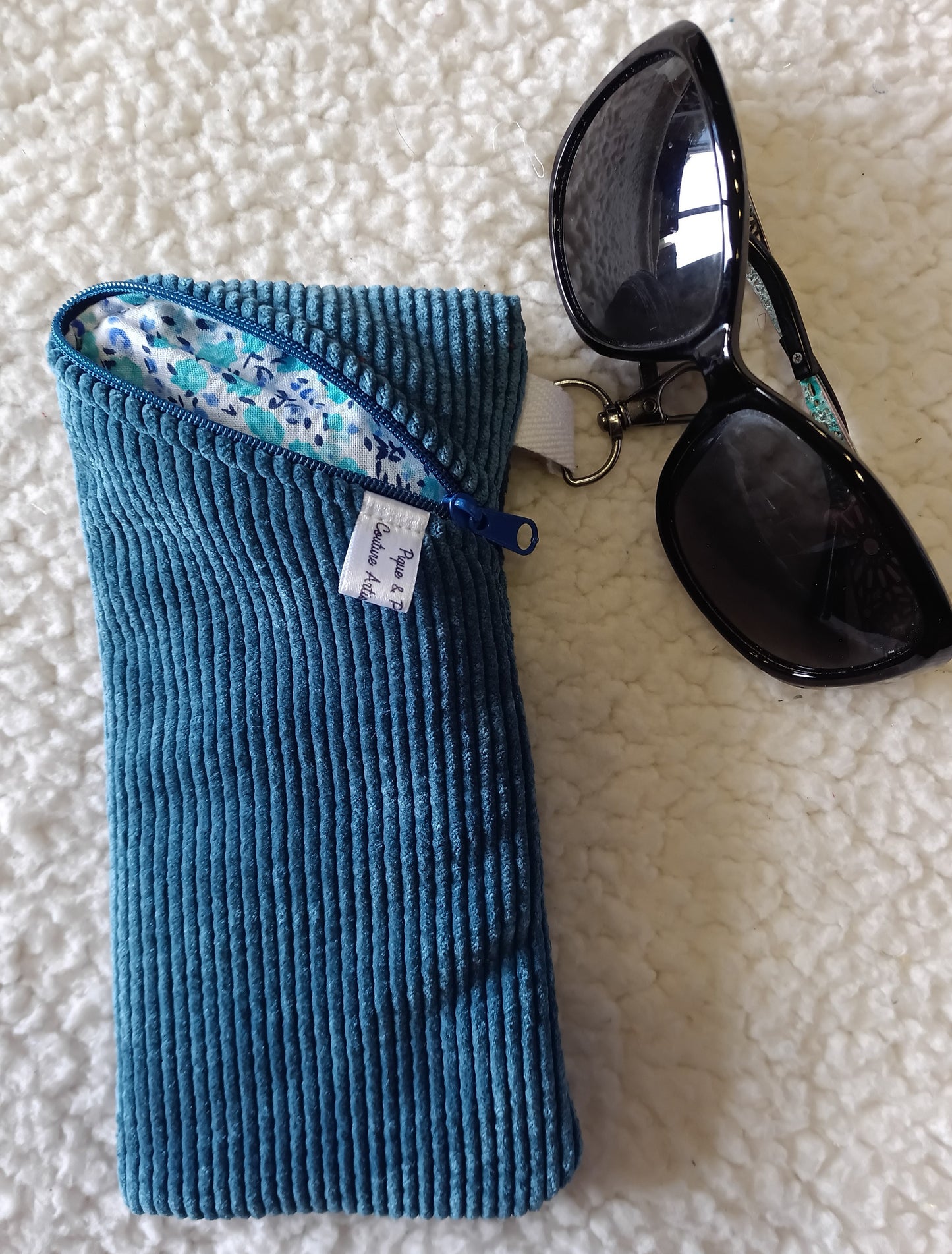 Étui à lunettes